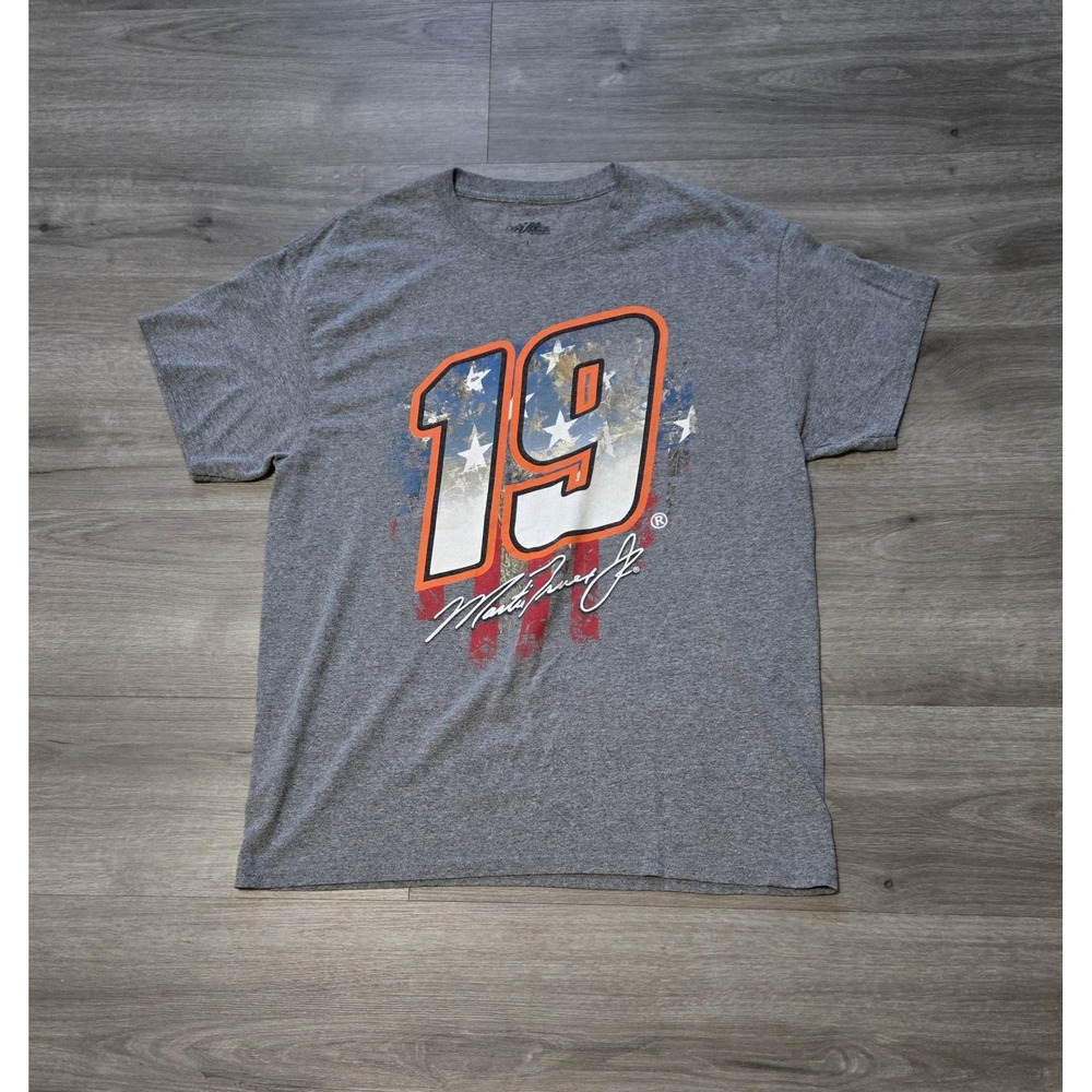 Joe Gibbs Racing Martin Truex Jr Mens Shirt‎ Large Gray Graphic